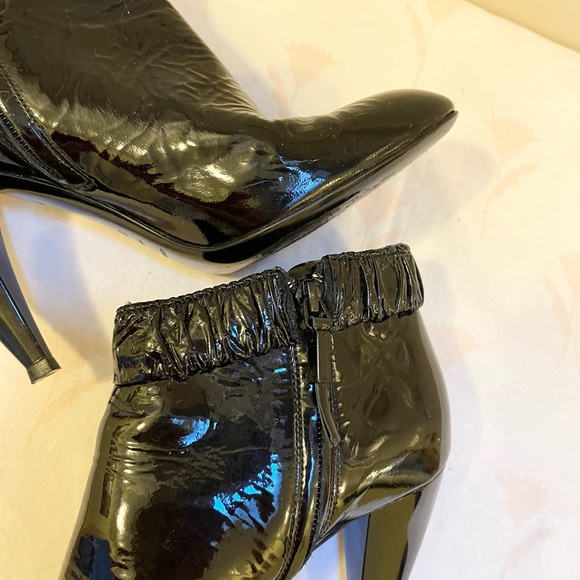 Authentic Burberry ankle booties - Picture 10 of 14